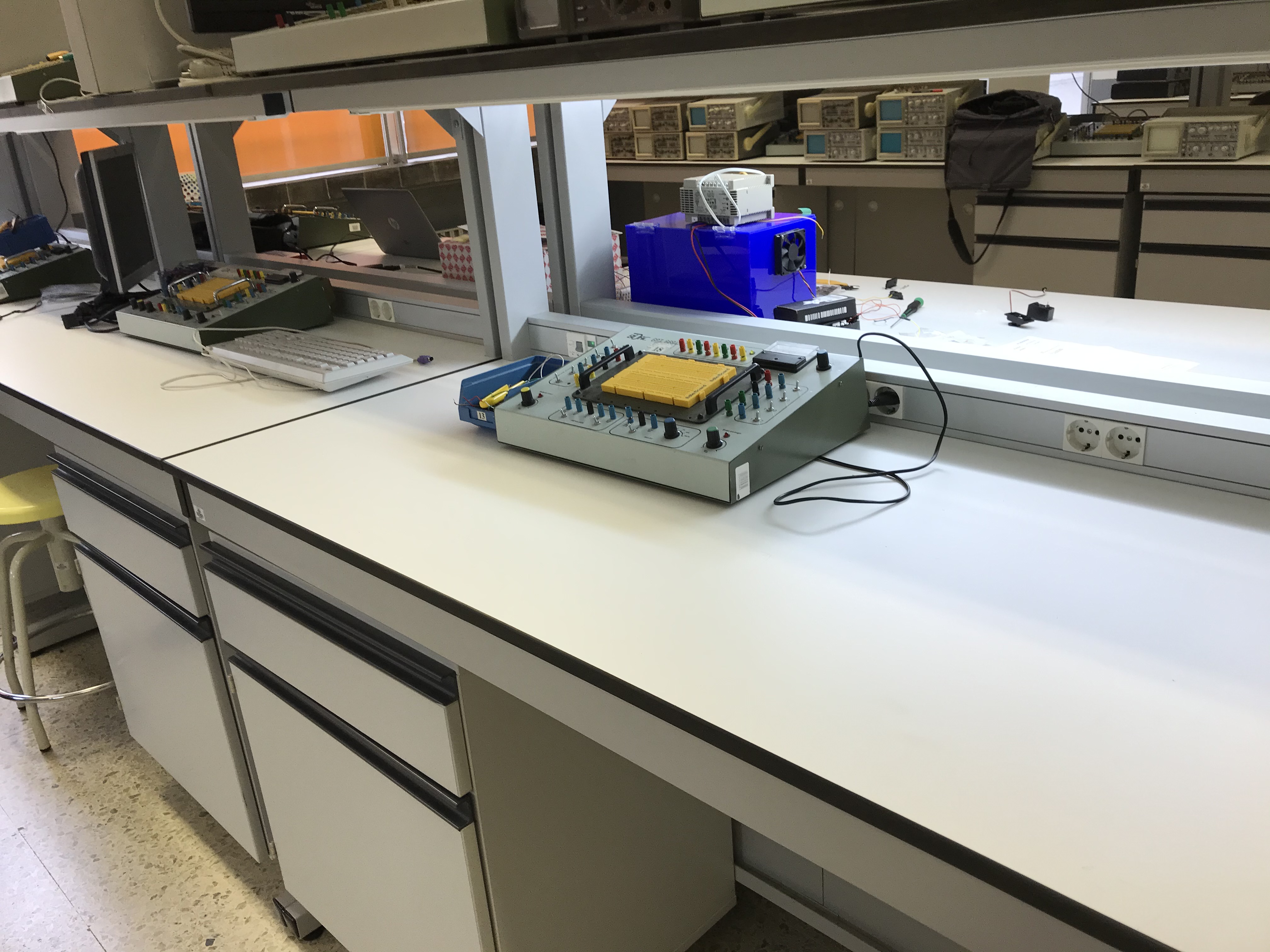 Electronics lab 1